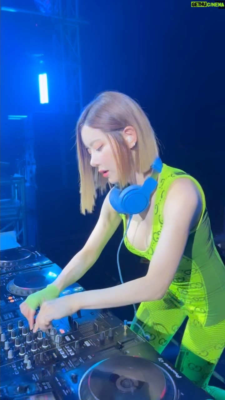DJ SODA - 424.8K Likes - 💚💚