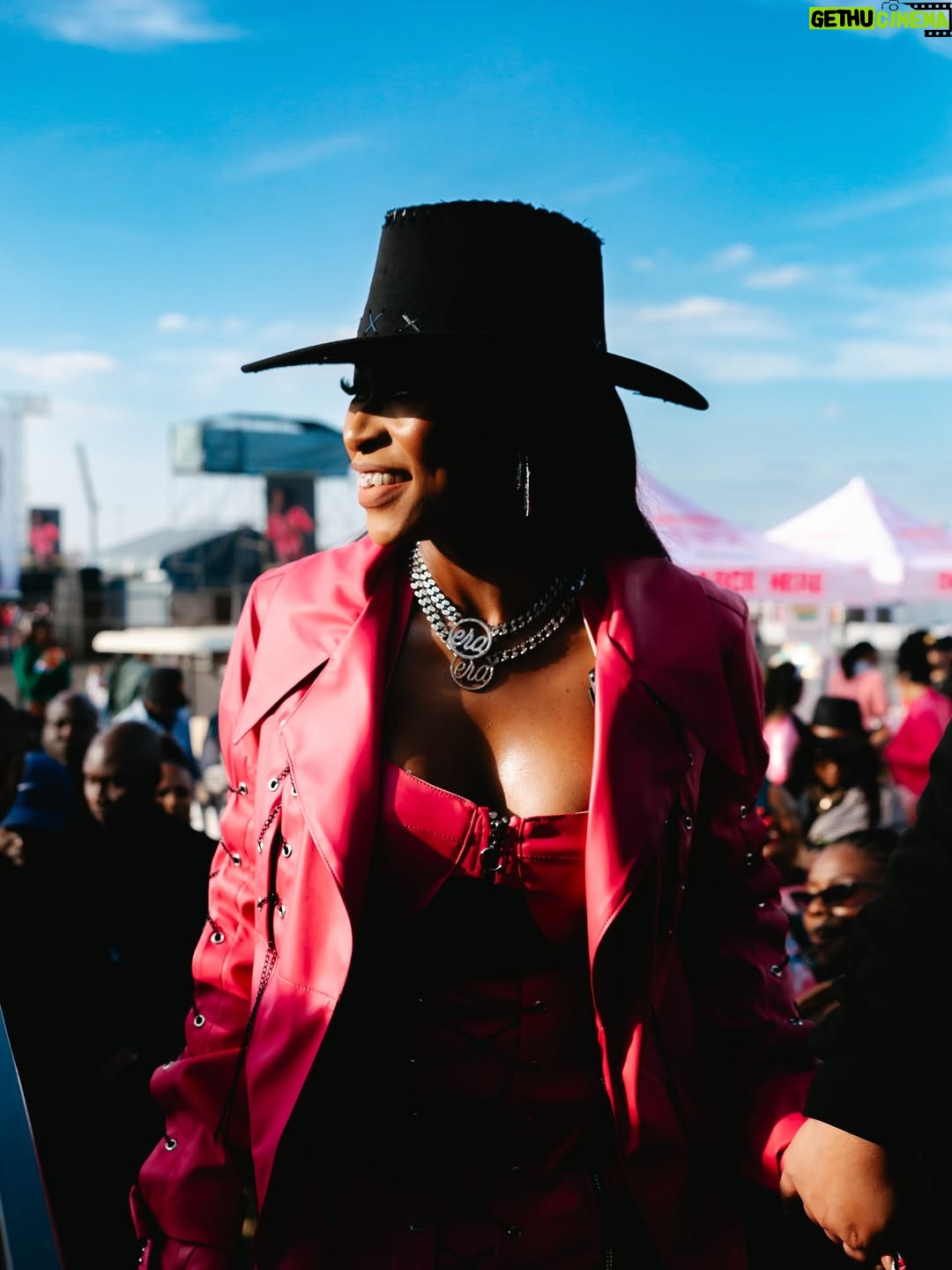 DJ Zinhle - 40.7K Likes - The one and only, serving us women’s day all day #zeenationfest2025💕