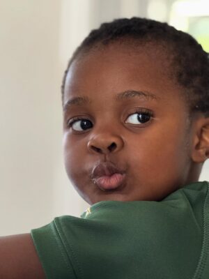 DJ Zinhle Instagram - Pie is 4. I’ve been going through all her pictures and I can’t believe how much she’s grown. 🥹

@asantewithlove happy birthday my sweet baby, you light up our world with your laughter and your love for music. 

My superstar baby pie, may your 4th year be as magical as your smile, as stylish as your wardrobe, and as joyful as you make us feel. I love you Santana.