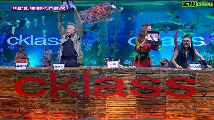 Dalilah Polanco - 11.9K Likes - ¡ @polancodalilah pierde la oportunidad de ser primera finalista! @marcontrerasof y @alexisayala se debatirán el pase a la final

Si quieres ver el momento completo, SUSCRÍBETE AHORA a @ViX y disfruta sin interrupciones el 24/7🔥
#LaCasaDeLosFamososMx disponible también en #LasEstrellas y #Canal5