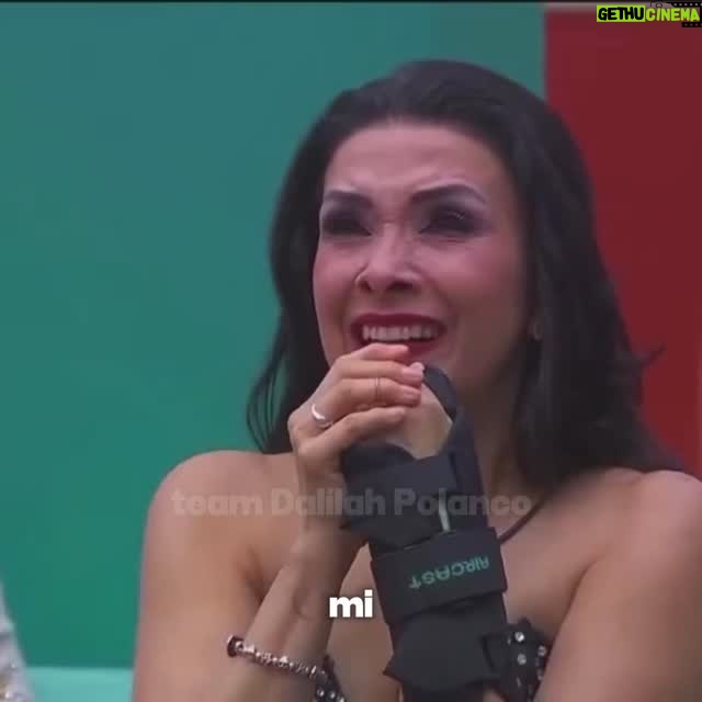 Dalilah Polanco - 34K Likes - “Mi mamá si ve el programa”🥹✨
Nadie te ha soltado, al contrario, cada vez somos más ❤️‍🩹

#TeamDalilahPolanco #teamdalilah #dalilahpolanco #dalilah #lcdlf #lcdlfmx #lacasadelosfamosos

Este contenido es propiedad de “La Casa de los Famosos” y sus respectivos titulares. Se utiliza con fines informativos y de entretenimiento sin intención de infringir derechos. Todo el crédito a sus creadores y participantes.