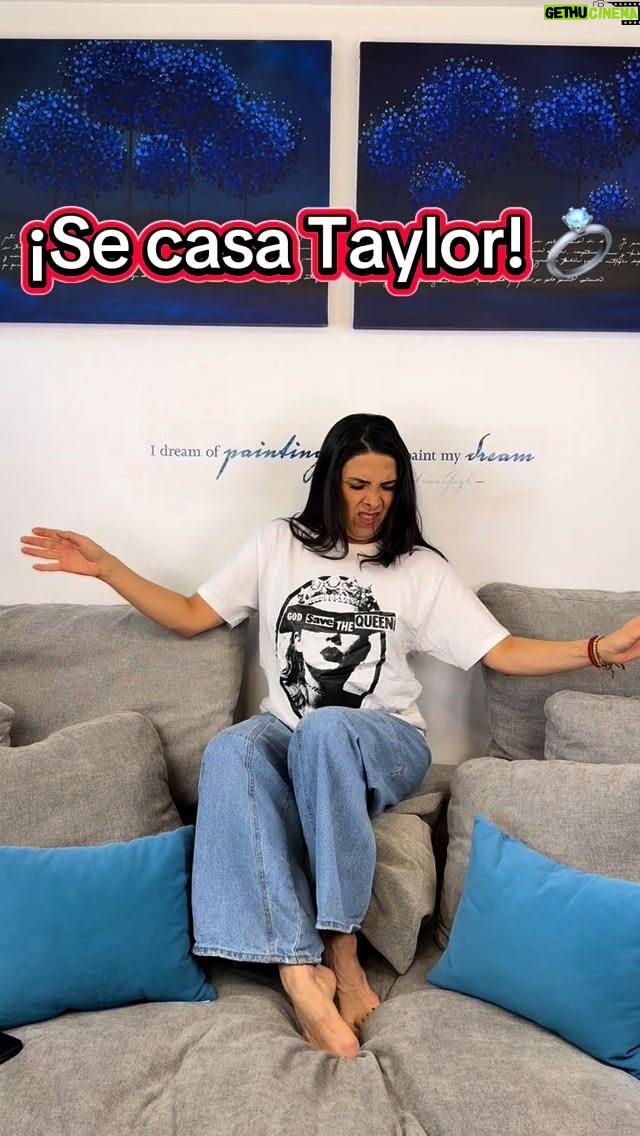 Dalilah Polanco - 19.1K Likes - Siento que fui la última en enterarme que se casa @taylorswift . 💐💍 ¡Espero que llegue la invitación! ✉️ 🤪 

#TeamDalilah 🤪 #NoMeFunien #ChingazoDeBesos
#LaCasaDeLosFamososMx
#TodaCDPelucheconDalilah