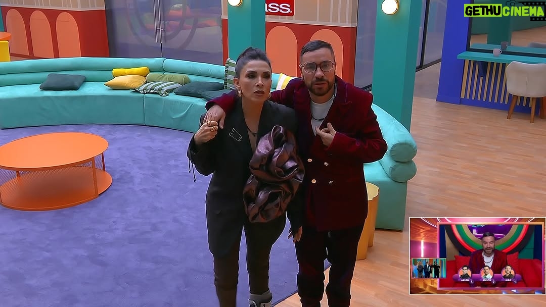 Dalilah Polanco - 21.5K Likes - "Estamos contentos...¿por primera vez lo logramos?..." @polancodalilah @yosoyshiky 

Si quieres ver el momento COMPLETO, suscríbete ya a @vix y no te pierdas de nada con el 24/7 🔥

#LaCasaDeLosFamososMx, rumbo a la final, disponible también en #LasEstrellas y #Canal5