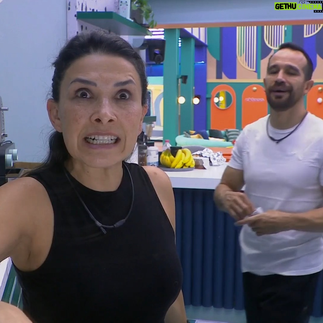 Dalilah Polanco - 7.2K Likes - @yosoyshiky con ayuda de @elguana7 le esconden la muleta a @polancodalilah. 

Si quieres ver el momento COMPLETO, suscríbete ya a @vix y no te pierdas de nada con el 24/7 🔥

#LaCasaDeLosFamososMx disponible también en #LasEstrellas y #Canal5.
