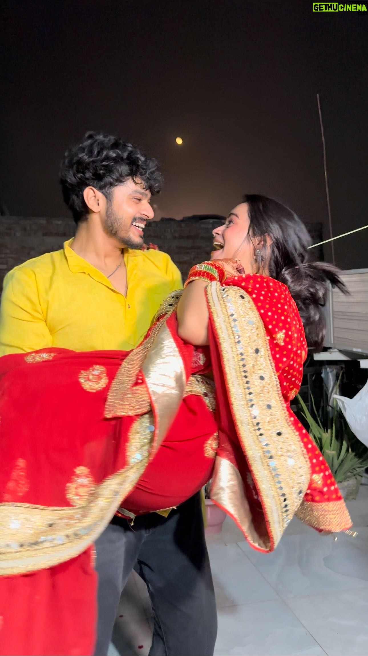 Damini Chauhan - 49.2K Likes - Happy karvachauth ❤️ 
@amanrajbhar_7 🧿