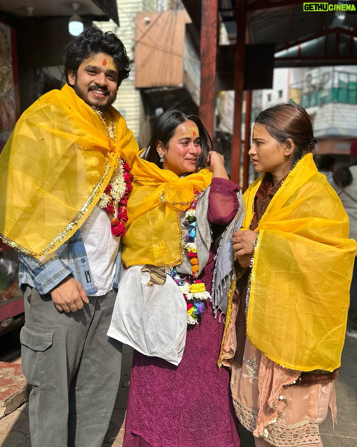 Damini Chauhan - 3 Likes - Ok So aj mera birthday tha ! Wese birthday to bohat celebrate kre hai but this birthday i mean Thank-you so much shonu @amanrajbhar_7 ❤️ 
mera spna tha hmesha se ke mere birthday pe me vrindavan au or esa kbhi ho n pata tha but apki wjha se ye bhi hua best gift ever ! i love you so much so so much ap jbse aye ho life mein life esi change hui hai Muje wha smbhala apne jha main khud ko kho rhi thi socha n tha kbhi ap jesa ldka bhi milega Mere bhai or mmy ke bad agar kisi ne smbhala hai smjha hai muje to wo aap ho i mean Mere pas words ni hai smjh ni ara kya likhu bs radha rani yha tk layi hai hme ap ye spna bhi pura krna ke shadi ke bad pehle darshan hmare vrindavan ke ho ! 
mujhe sch me smjh n ara kya bolu ! Ap wo ho mere lie jiska sapna har ldki dekhti hai apne itna pyar dia itna smbhala har mod pe har waqt bs hmesha esi sath rehna Bs ab zada n likhna ni to nazar lg jati hai or main apke sath koi risk ni lena chahti 😂❤️🧿 

logo ke lie hota hoga club jana party krna ap bs hmesha muje vrindavan leke ana 🧿
i love you so much shonu ❤️🧿
mera birthday itna special bnane ke lie ❤️

and thnkuh @shweta_.xx @ravikamboj_8 
ap dono ki wjha se ye din or acha bna 🥰