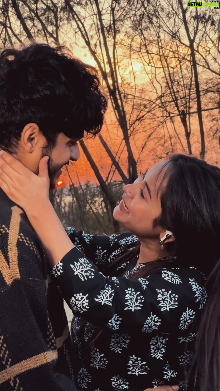 Damini Chauhan - 122.2K Likes - Chlo na shadi kr lete hai❤️ 
@amanrajbhar_7 ❤️