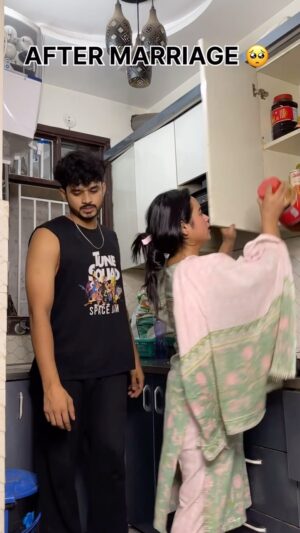 Damini Chauhan Instagram - Relatable 😂🥺 ?
@amanrajbhar_7 🧿
#couplegoals
#instagram