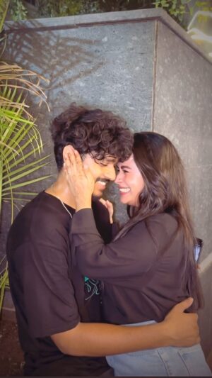 Damini Chauhan Instagram - Main se pehle sb hum ata h ❤️
@amanrajbhar_7 ❤️
#couplegoals
#instagram