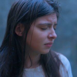 Daniela Aedo Instagram - ¿En qué momento me dejé vencer?
¿En qué momento comencé a caer?
Ya puedes ver el video musical de #Vacío❤️🩹 Enlace en mi perfil e historias…
¿Te has sentido asi?