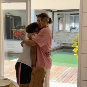 Danielle Souza Instagram - 11 anos das gêmeas mais lindas do mundo!🩷
Sempre tive o sonho de ser mãe de um menino e gêmeas, Deus me concedeu muito mais do que sonhei. As minhas filhas são as meninas mais amorosas, educadas, solícitas, lindas, respeitosas e inteligentes que eu conheço! Eu me orgulho cada dia mais e sempre vou proporcionar o melhor para elas, vou fazer o que estiver e o que não estiver no meu alcance. A mamãe ama vocês do fundo do coração! VIVA SOPHIA E RAFA✨✨✨