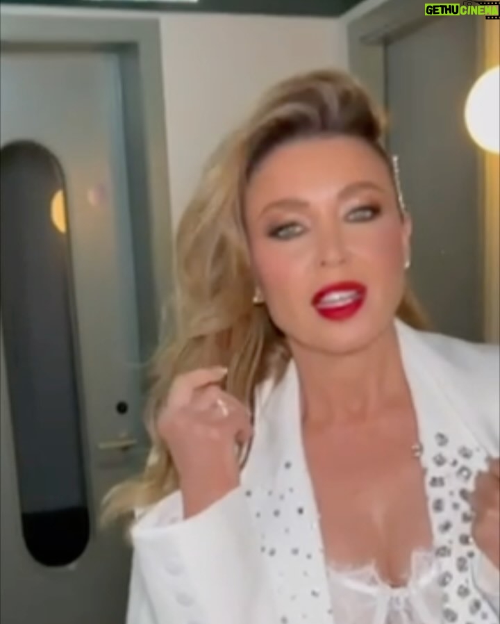 Dannii Minogue - 6.6K Likes - 🤍 White party!
@mightyhoopla style…
Suit & trench: @biancaandbridgett 
Custom suit detailing: @misterfrockhard 
Shoes:  @edwardmellershoes 
Styling: @nwl_creative 
H&M: @marcosgmakeup 

#mightyhoopla #IKissedABoy #IKAB #brockwellpark