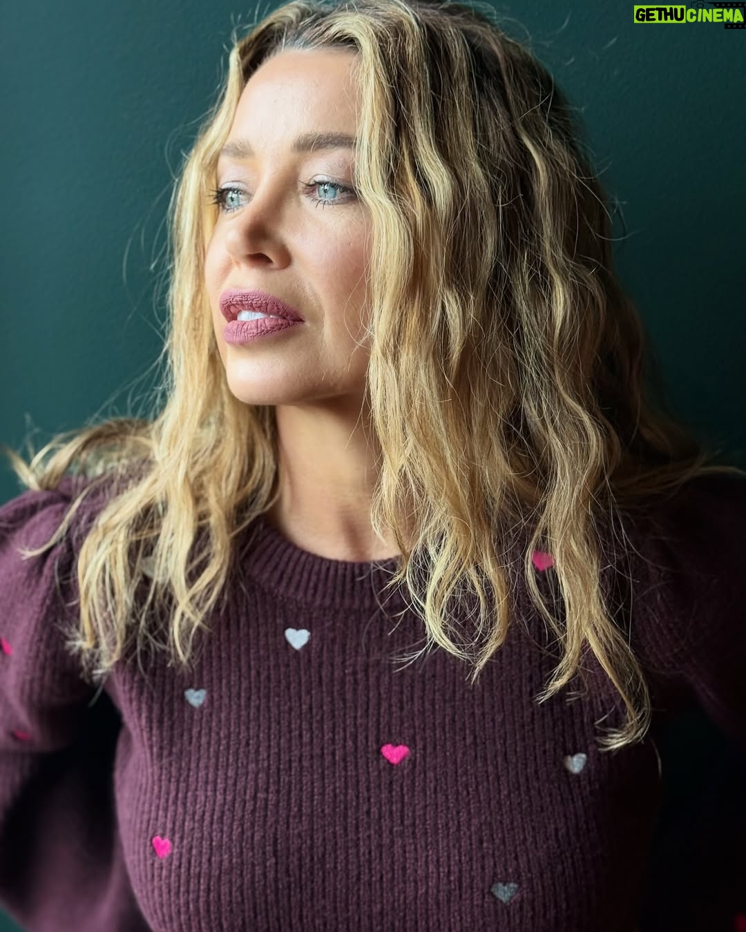 Dannii Minogue - 8.5K Likes - Sweater weather 🍂