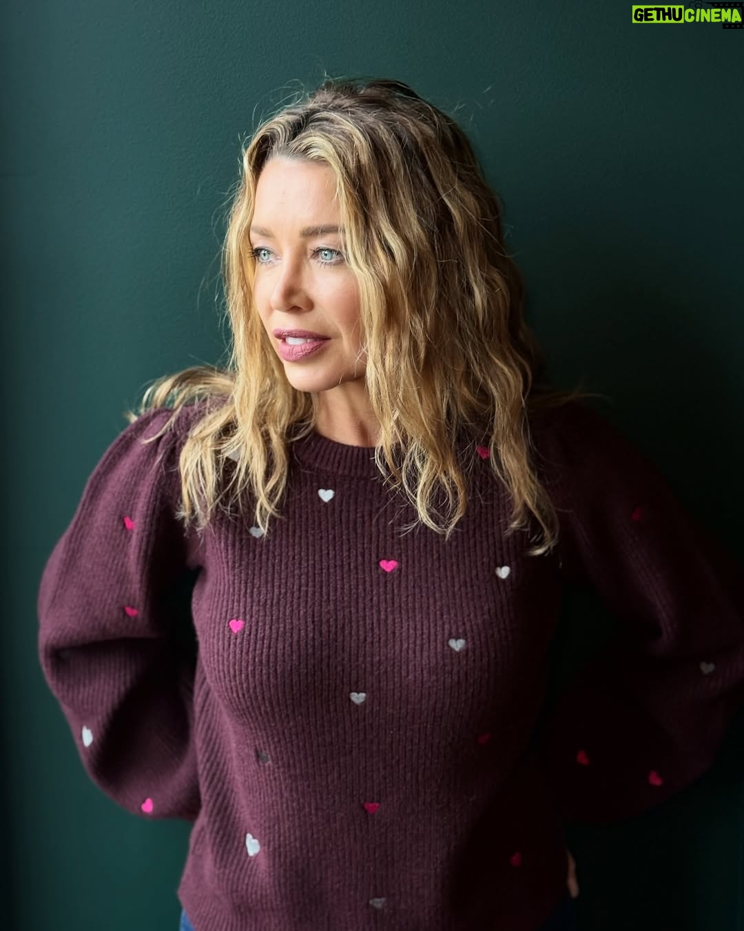 Dannii Minogue - 8.5K Likes - Sweater weather 🍂