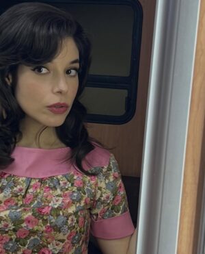 Danny Perea Instagram - Clementina, un personaje que disfruté enormemente. Gracias @gisellegonzalezoficial por confiarme esta hermosura.
#tbt de la serie “Senda Prohibida” sólo por @vix !