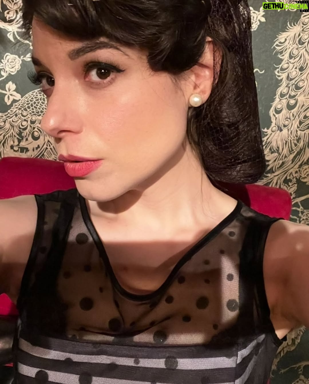 Danny Perea - 16.3K Likes - Clementina, un personaje que disfruté enormemente. Gracias @gisellegonzalezoficial por confiarme esta hermosura. 
 #tbt de la serie “Senda Prohibida” sólo por @vix !