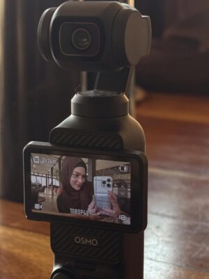 Davina Karamoy Instagram - بُنِّي