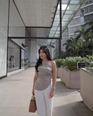 Davina Karamoy Instagram - 🇲🇾🖤