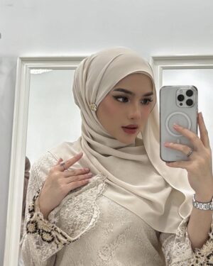 Davina Karamoy Instagram - 🇲🇾🖤