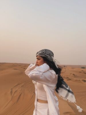 Davina Karamoy Instagram - 🇦🇪🤍
