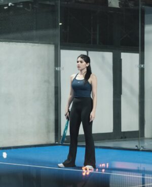 Davina Karamoy Instagram - ── .✦