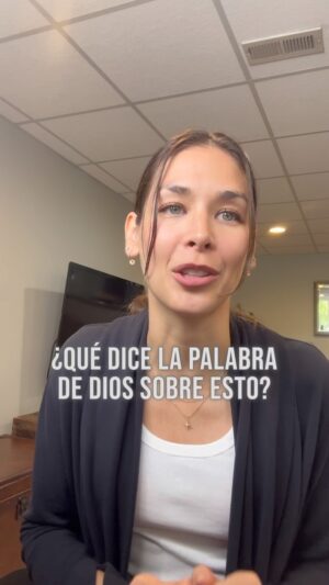 Dayana Mendoza Instagram - Consejos del mundo vs. la Palabra De Dios?
Creo que ya entendimos que nos conviene más 😌 Mejor tarde que NUNCA! 🙌🏼
Gracias Señor Jesús por abrir mis ojos ♥️✝️🙏🏼
Si Jesús también abrió tus ojos, comparte este video para que otros también puedan elegir el camino correcto, la verdad, y la vida eterna ♥️✝️😄