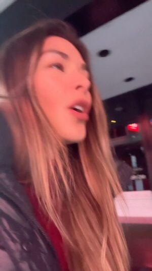 Dayana Mendoza Instagram - El Llegará Pronto! No desesperes! El se Manisfestará! Mantén tu fe en El Que Creo el cielo y la tierra ✝️ Jesús no te defraudará!
Salmo 46:1 NBLA
Dios es nuestro amparo y fortaleza,
Nuestro pronto auxilio en las tribulaciones
Bendiciones! ❤️
