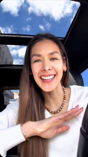 Dayana Mendoza Instagram - El Esta Vivo!!! La tumba está vaciaaaaa!!!
ALELUYA!!!
Donde más pondré mi confianza si no es en El Señor que Vive y Reina por los siglos de los siglos! 🔥🙏🏼🙌🏼🙌🏼🙌🏼
14 Porque si creemos que Jesús murió y resucitó, así también Dios traerá con Él a los que durmieron en Jesús. 15 Por lo cual les decimos esto por la palabra del Señor: que nosotros los que estemos vivos y que permanezcamos hasta la venida del Señor, no precederemos a los que durmieron.
16 Pues el Señor mismo descenderá del cielo con voz de mando, con voz de arcángel y con la trompeta de Dios, y los muertos en Cristo se levantarán primero. 17 Entonces nosotros, los que estemos vivos y que permanezcamos, seremos arrebatados juntamente con ellos en las nubes al encuentro del Señor en el aire, y así estaremos con el Señor siempre.
1 Tesalonicenses 4:14-17 NBLA
🔥🔥🔥🔥🔥🔥🙌🏼🙌🏼🙌🏼🙌🏼🙌🏼🙌🏼🙌🏼
QUE EL PODER DE RESURRECCIÓN DE DIOS REVIVA EN TU VIDA TODO LO QUE ENEMIGO HA MATADO!
Hoy le decimos, Lázaro Levántate !!! En el nombre de Jesús! 🔥🙌🏼🙏🏼
Amen!
Gloria a ti Señor Jesus!!!