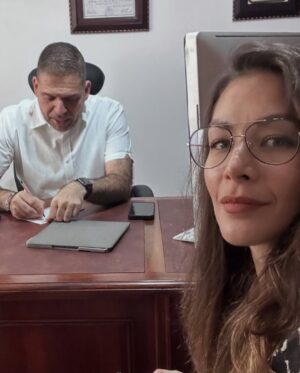 Dayana Mendoza Instagram - Yo me alegré cuando me dijeron: Vamos a la casa del Señor!!
❤️☺️🙌🏼✝️🙏🏼
Con mi amor 😍🥰