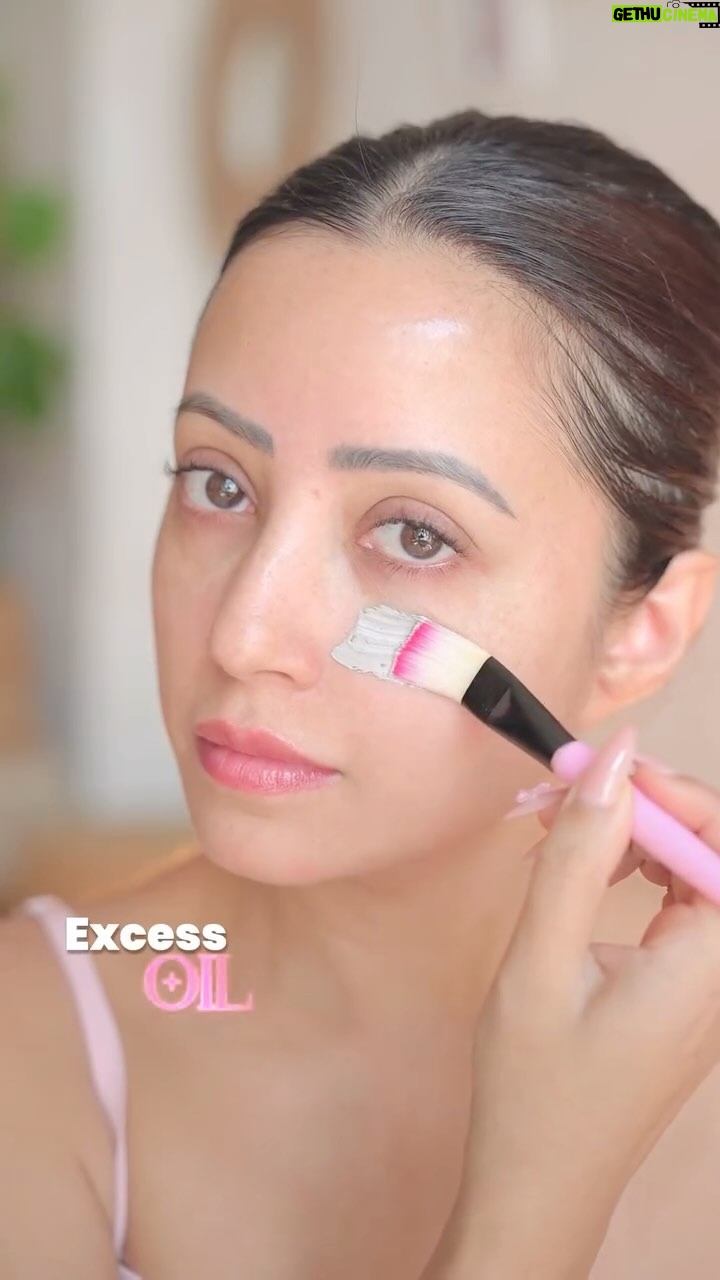 Debashree Biswas - 77.7K Likes - Skin & More

PORES? Minimized.
TEXTURE? Smoothed.
CONFIDENCE? Unlocked.

For the longest time, I thought enlarged pores were just something I had to accept… but no more!
In this reel, I’m breaking down the easiest, most effective steps that actually work — no filters, no complicated routines, just real results.

The magic formula?
✨ Deep cleanse with a clay mask
✨ Gently exfoliate with AHA
✨ Strengthen & refine with niacinamide
✨ Always, always protect with sunscreen

Swipe through to see the simple swaps that changed my skin for good!
Ready to minimize those pores? Let’s glow together!

#SkincareRoutine #PoreCare #MinimalPores #SkincareTips #SmoothSkinJourney #GlowingSkin #BeautyRoutine #SkincareSimplified

{ enlarged pores, pores, how to minimise pores, pores cleansing }
