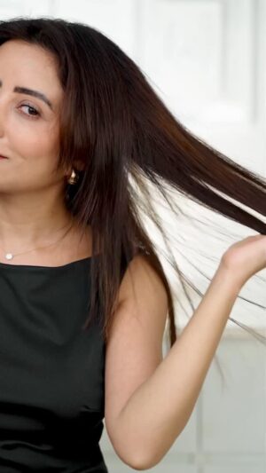 Debashree Biswas Instagram - Everyone asks how my hair stays this straight… without any heat. I follow a 4-step ritual that preps, protects and seals, so the smooth finish actually lasts for days with Silk Press Range by TRESemmé

#AD #TRESemméIndia #TresemméSilkPress #SilkyStraightHair #HairRoutine