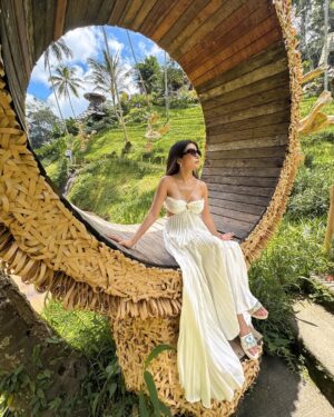 Debashree Biswas Instagram - This Dress 🫶 and Ubud 🌱🍀🍃🌿
Outfit
@belavouss