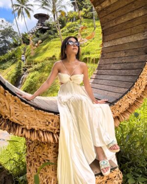 Debashree Biswas Instagram - This Dress 🫶 and Ubud 🌱🍀🍃🌿
Outfit
@belavouss