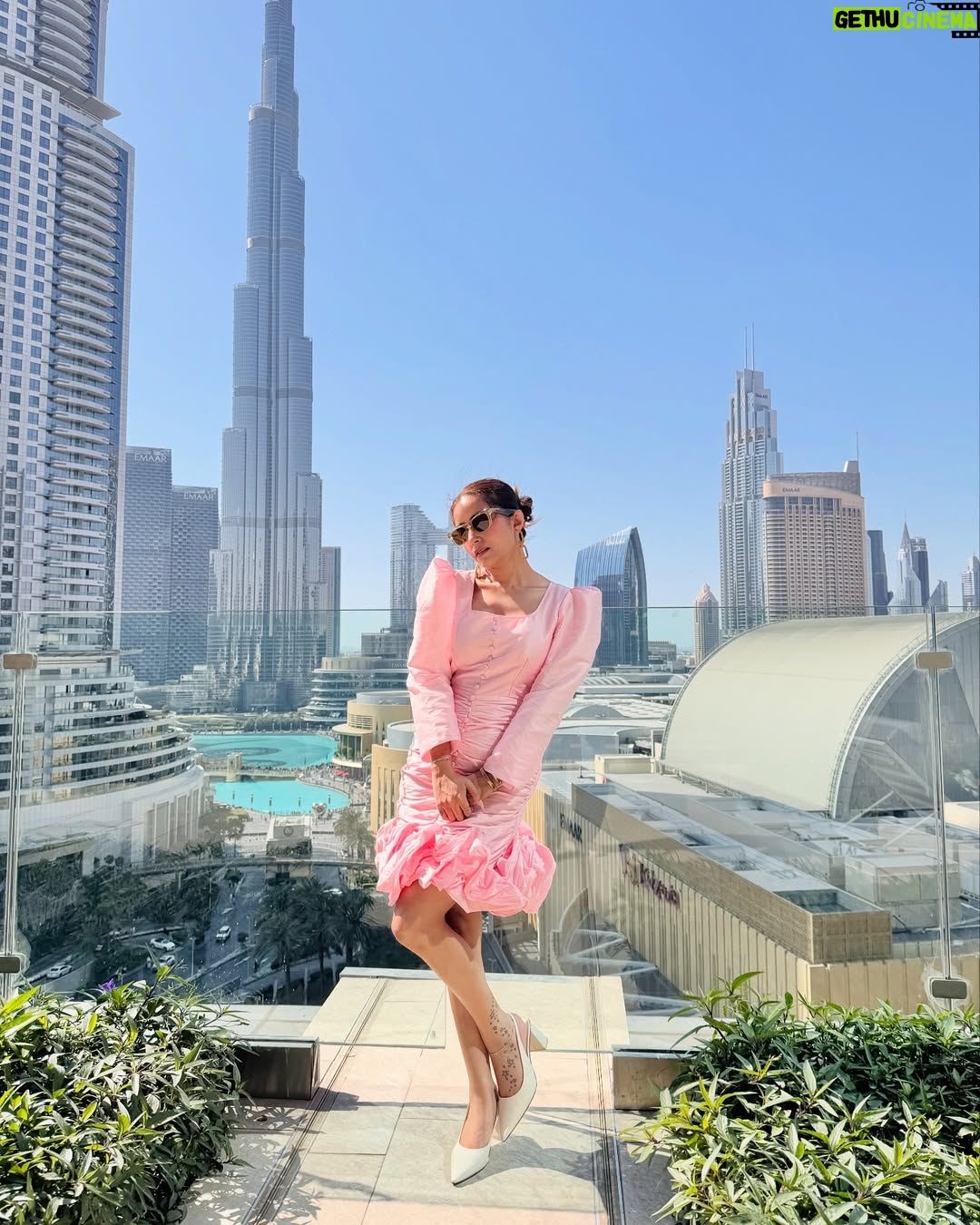 Debashree Biswas - 52.9K Likes - I wore this outfit on my birthday 🎁 #Dubai 

@belavouss