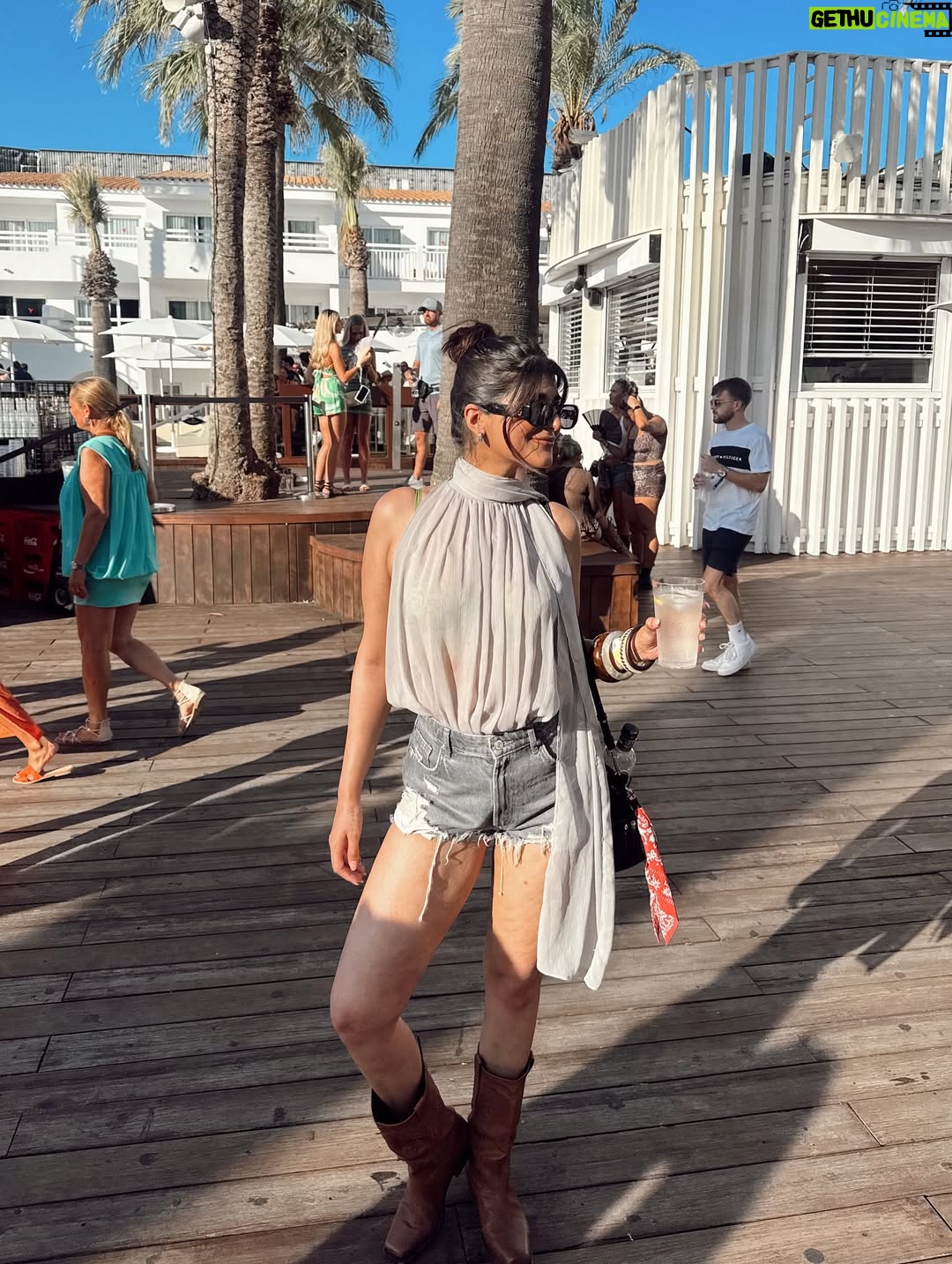 Deeksha Khurana - 28.8K Likes - Here are all the outfits I wore on my last trip, linking everything on my stories! ♥️♥️
Let me know your favourite one 🤌🏻
.
.
Deets-
1- tshirt @deeeclothing 
Shorts, boots and bag @zara 

2- dress @prettylittlething 

3- top @zara 

4- Tshirt @deeeclothing 
Pants @zara 

5- dress @zara 

6- set from @shopminis.in 

7- outfit @zara 

8- tshirt @deeeclothing 
Jeans @zara 
Bag @miumiu 

9- dress @zara 

10- set @enemthelabel 

11- top @sesaaofficial 

12- set @zabellaofficial 

13- shirt @zara 
Shorts @prettylittlething 

14- coverup @shopminis.in 

15- shirt @zara 
Bathing suit from a local shop in Valencia