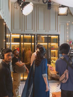 Deeksha Khurana Instagram - A quick in and out to Mumbai for a shoot with @amazonfashionin , love work days like this 🤍