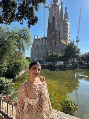 Deeksha Khurana Instagram - My last two days in Barcelona 🤌🏻
second time here and this city truly never disappoints. Spent my time shopping, strolling around, and eating the yummiest food. Heading back home now… Spain, you were so, so good!♥️♥️
#spain#barcelona