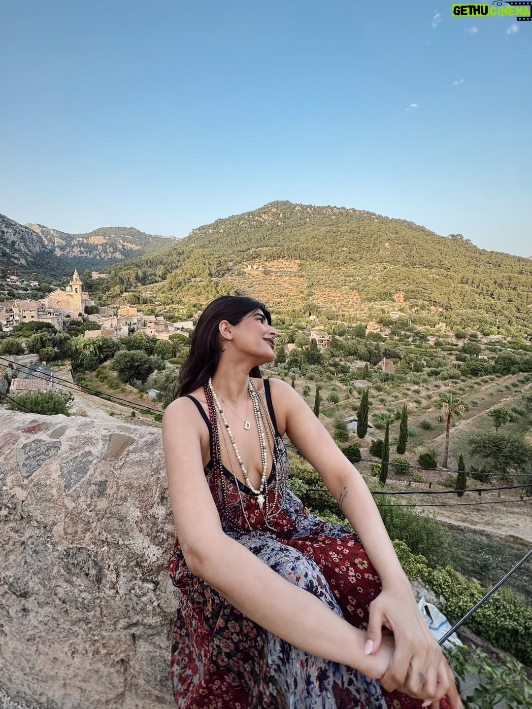 Deeksha Khurana - 28.8K Likes - Here are all the outfits I wore on my last trip, linking everything on my stories! ♥️♥️
Let me know your favourite one 🤌🏻
.
.
Deets-
1- tshirt @deeeclothing 
Shorts, boots and bag @zara 

2- dress @prettylittlething 

3- top @zara 

4- Tshirt @deeeclothing 
Pants @zara 

5- dress @zara 

6- set from @shopminis.in 

7- outfit @zara 

8- tshirt @deeeclothing 
Jeans @zara 
Bag @miumiu 

9- dress @zara 

10- set @enemthelabel 

11- top @sesaaofficial 

12- set @zabellaofficial 

13- shirt @zara 
Shorts @prettylittlething 

14- coverup @shopminis.in 

15- shirt @zara 
Bathing suit from a local shop in Valencia