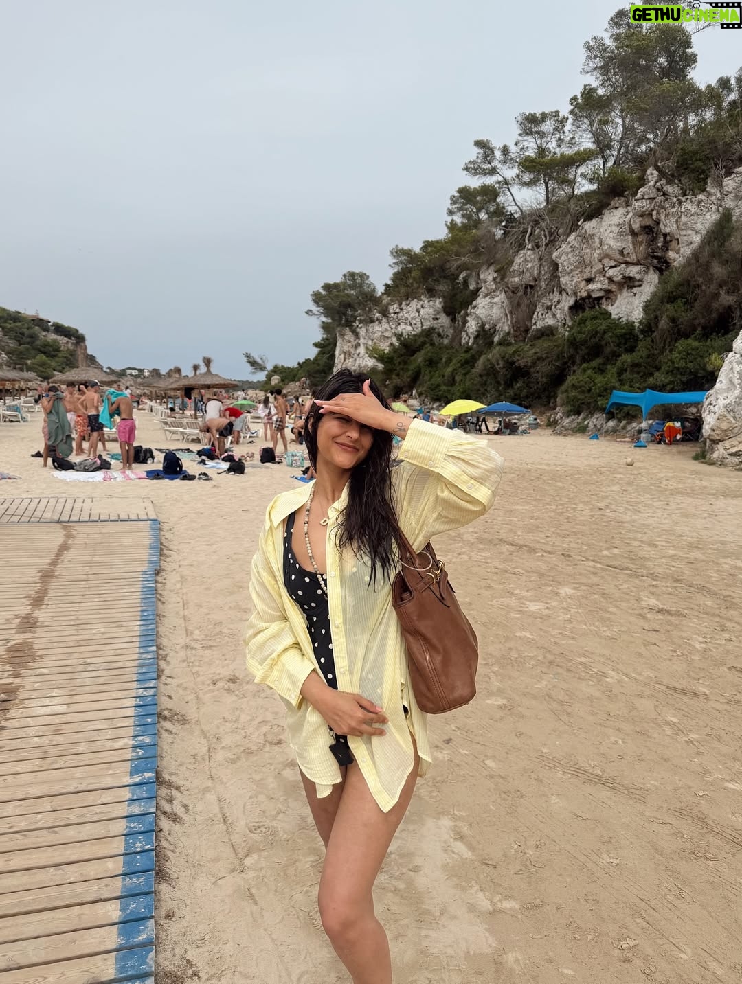 Deeksha Khurana - 28.8K Likes - Here are all the outfits I wore on my last trip, linking everything on my stories! ♥️♥️
Let me know your favourite one 🤌🏻
.
.
Deets-
1- tshirt @deeeclothing 
Shorts, boots and bag @zara 

2- dress @prettylittlething 

3- top @zara 

4- Tshirt @deeeclothing 
Pants @zara 

5- dress @zara 

6- set from @shopminis.in 

7- outfit @zara 

8- tshirt @deeeclothing 
Jeans @zara 
Bag @miumiu 

9- dress @zara 

10- set @enemthelabel 

11- top @sesaaofficial 

12- set @zabellaofficial 

13- shirt @zara 
Shorts @prettylittlething 

14- coverup @shopminis.in 

15- shirt @zara 
Bathing suit from a local shop in Valencia
