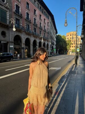Deeksha Khurana Instagram - Woke up in Mallorca 🇪🇸 
Spending the day exploring all the beautiful beaches and hidden gems this island has to offer ☀️ if you guys have any suggestions, please send! ♥️♥️
#spain #mallorca