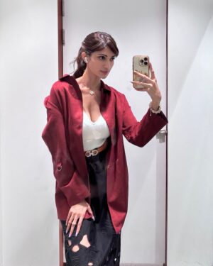 Deeksha Singh Instagram - Letās do a Jacket runway showāØš