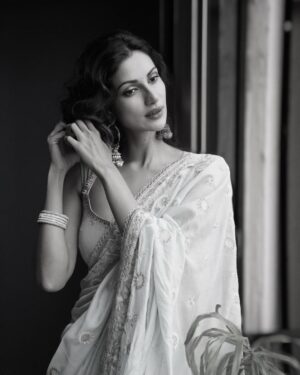 Deeksha Singh Instagram - Aur TUM ..
