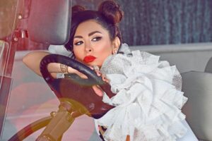 Deema Bayyaa Instagram - في الحياة ستدرك أن هناك دور لكل شخص تقابله🙂
البعض سيختبرك 
والبعض سيحبك 
والبعض سيعلمك
#ديما_بياعة #دبي #رضا 
#deemabayyaa #life #qoutes #dubai