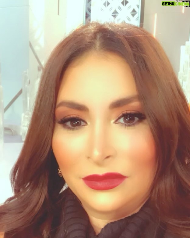 Deema Bayyaa - 23.7K Likes - نحن عالهوا وناطرين أسئلتكم🙏❤️ @mustafa_agha1 
@yarakasem_ 
@mbc1