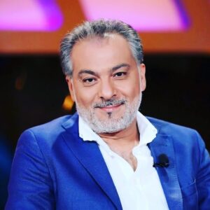 Deema Bayyaa Instagram - خبر صادم ومحزن كتيير 
لهلق ماعم استوعب ، الله يرحمك ويجعل مثواك الجنة 
انا لله وإنا إليه راجعون 
الله يصبرك يا دلع ويصبر عمرو و غزل وغالية
والله ماعم بعرف شو بدي اكتب ولا عبر 
الخبر موجع كتير 
#حاتم_علي #في_ذمة_الله