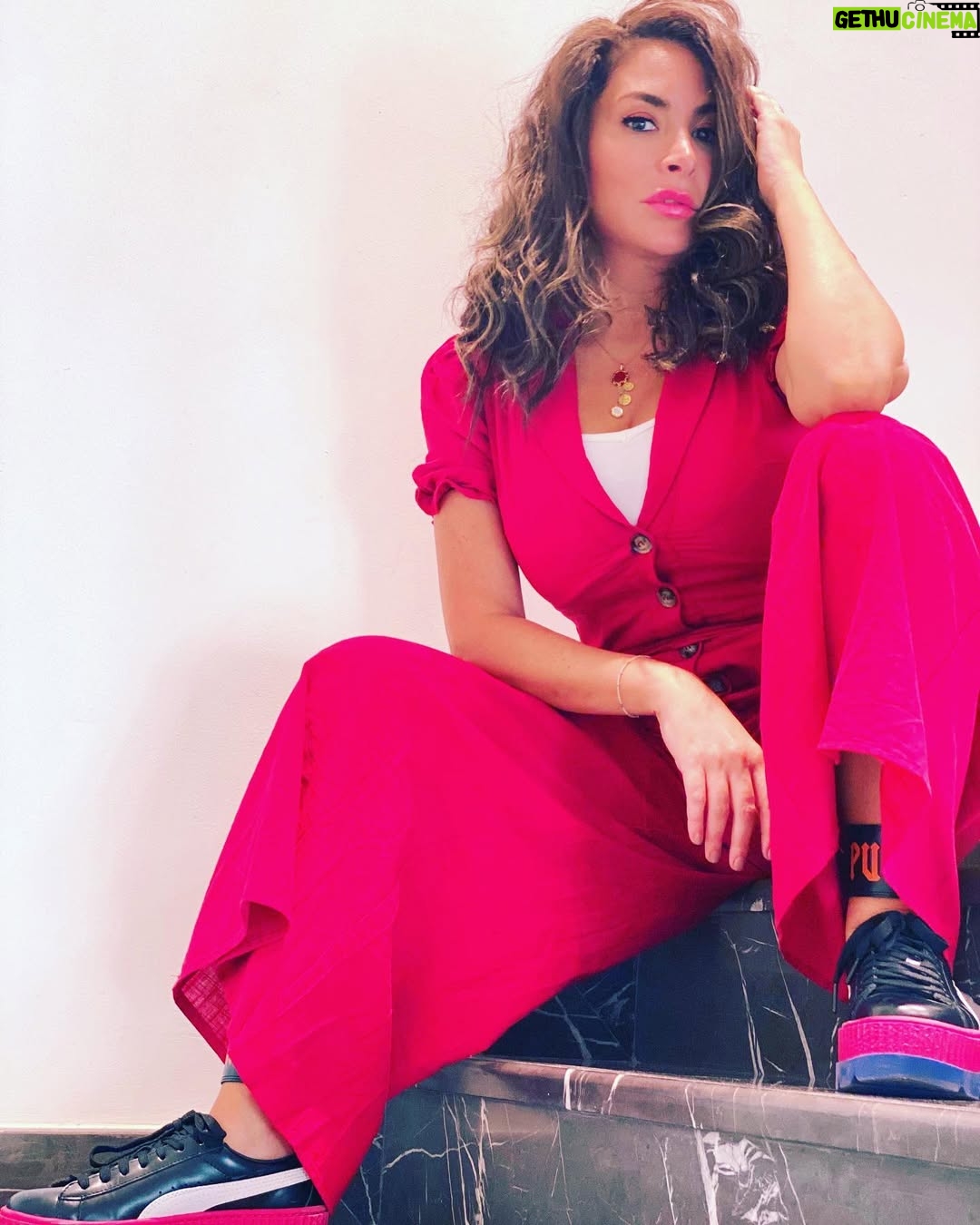 Deema Bayyaa - 21.7K Likes - ••I’m not perfect .. I’m Original••

#loveyourself #beyourself #deemabayyaa 
#ديمابياعة