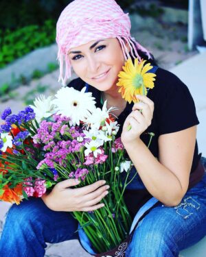 Deema Bayyaa Instagram - 💐🌼
لكل المحبين❤️
احلى باقة ورد لقلوبكم الصافية والحلوة 😘
الله يحميكن ويعطيكم ليرضيكم 🙏
#ديمابياعه #تركيا #حب #حياة
#deemabayyaa #turkey #love #life