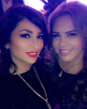 Deema Bayyaa Instagram - 😍💕 @salmaalmasri 
#deemabayyaa #auntie #love #dubai 
#ديمابياعة #سلمى_المصري #دبي #حب