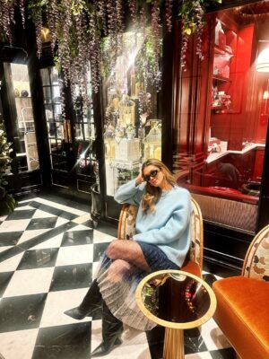 Delta Goodrem Instagram - pages from the London journal 🇬🇧💕 #part1