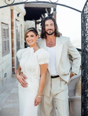 Delta Goodrem Instagram - 🤍 Rehearsal dinner look by the beautiful talented @amanda_tasevski. Thank you for all your hard work and love!! Hair and makeup by @miamakeup which I Loved! Jewellery by @antonjewellery luckiest girl in the world xx and most importantly family being together. 🤍